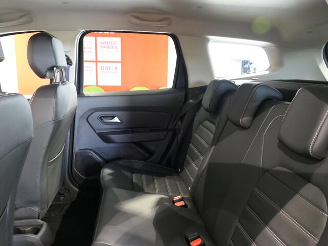Dacia DUSTER 1.3 TCe Tech Road * Vol opties! * Incl. Trekhaak & Allseasons! - Volledig leder, navi, 360 camera, stoelverwarming