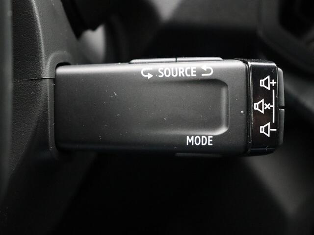 Dacia DUSTER Hybrid 140pk Journey | Blind spot warning | Parkeersensoren voor/achter | 360 graden camera |