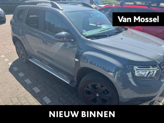 Dacia DUSTER 1.3 TCe Extreme Trekhaak / sidesteps / Navigatie / Parkeersensoren