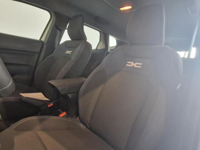 Dacia DUSTER 1.2 TCe 130 mild hybrid Extreme ACHTERUITRIJCAMERA | NAVIGATIE | STOELVERWARMING |