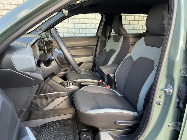 Dacia DUSTER 1.6 Hybrid 140 Extreme | Achteruitrijcamera | Stoel + Stuurverwarming | Apple CarPlay / Android Auto | Climate Control |