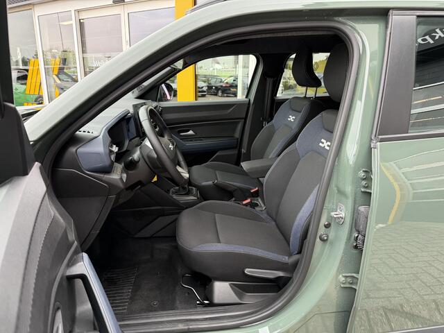 Dacia DUSTER 1.2 TCe 130 mild hybrid Expression | Navigatie | Achteruitrijcamera | Stoelverwarming | LED | DAB | Cruise Control | Airco | Parkeersensoren | Lichtmetaal |