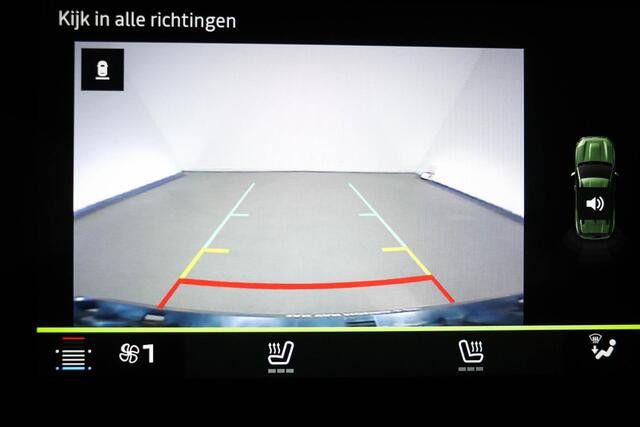 Dacia DUSTER 1.2 TCe 130 mild hybrid Expression | WINTER PACK | STOELVERWARMING | NAVIGATIE | DAB | APPLE | CAMERA