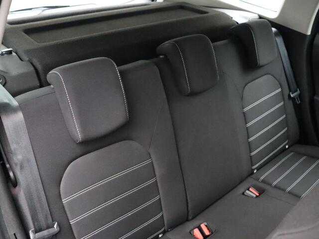 Dacia DUSTER 100pk TCe Bi-Fuel Comfort | Trekhaak | Apple Carplay & Android Auto | Digitaal Instrumenteel | LED koplampen | Airco |