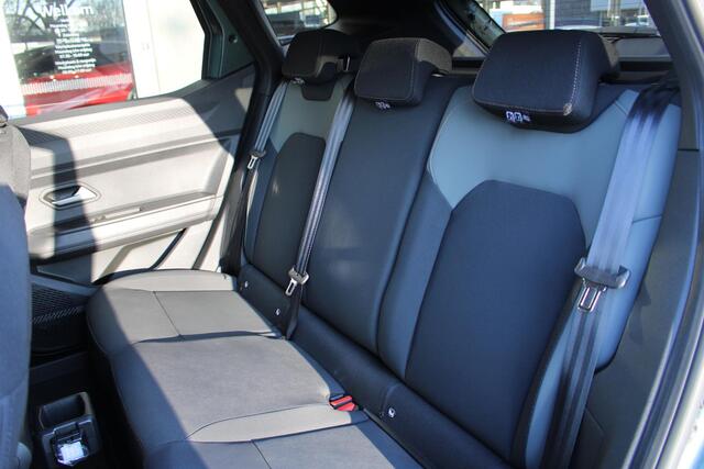 Dacia DUSTER 1.5 Hybrid Extreme | Navigatie Pakket | Achteruitrij camera | Climate control