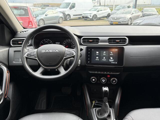 Dacia DUSTER 1.3 TCe 150 Journey | Trekhaak | Navigatie | Rondom Camera | Stoelverwarming | Climate Control | Key-less | LED | DAB |