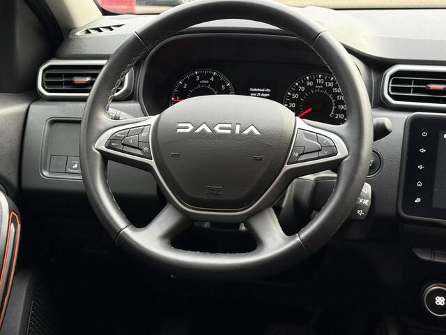 Dacia DUSTER 1.3 TCe 150 Journey | Trekhaak | Navigatie | Rondom Camera | Stoelverwarming | Climate Control | Key-less | LED | DAB |