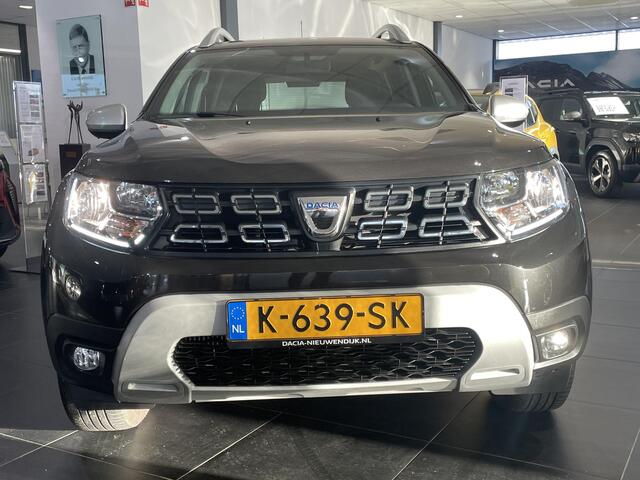 Dacia DUSTER 1.0 TCe Bi-Fuel Prestige / TREKHAAK / ACHTERUITRIJCAMERA / DODEHOEKSENSOREN / PARKEERSENSOREN / CRUISE CONTROL