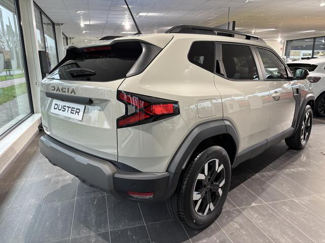 Dacia DUSTER 1.6 Hybrid 140 Extreme 7 JAAR GARANTIE / CLIMATE CONTROL / APPLE & ANDROID CARPLAY / PARKEERSENSOREN & CAMERA / KEYLESS ENTRY / VAN ¤ 36894,- VOOR ¤ 34243,- RIJKLAAR