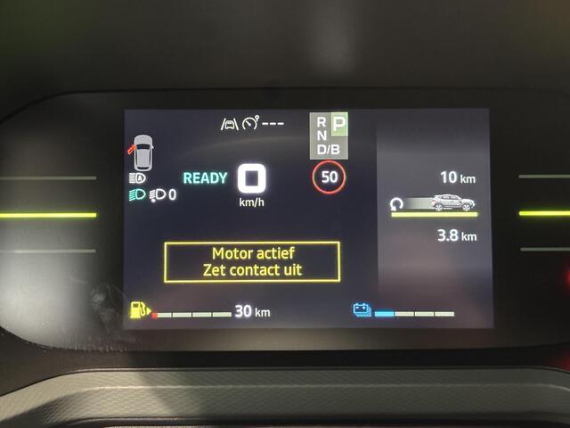 Dacia DUSTER 1.6 Hybrid 140 Extreme 7 JAAR GARANTIE / CLIMATE CONTROL / APPLE & ANDROID CARPLAY / PARKEERSENSOREN & CAMERA / KEYLESS ENTRY / VAN ¤ 36894,- VOOR ¤ 34243,- RIJKLAAR