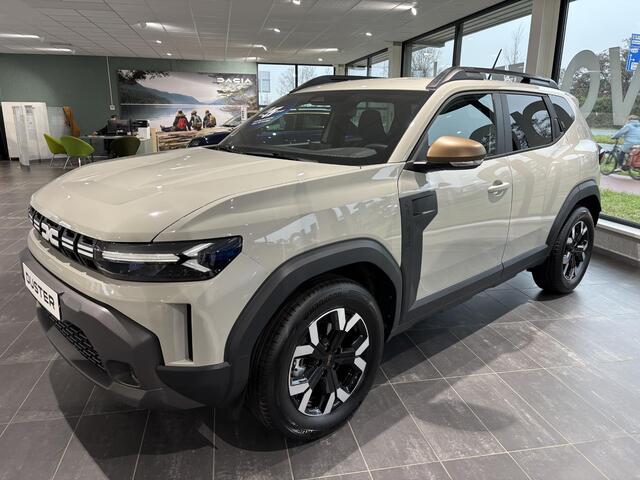 Dacia DUSTER 1.6 Hybrid 140 Extreme 7 JAAR GARANTIE / CLIMATE CONTROL / APPLE & ANDROID CARPLAY / PARKEERSENSOREN & CAMERA / KEYLESS ENTRY / VAN ¤ 36894,- VOOR ¤ 34243,- RIJKLAAR