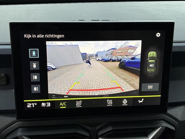 Dacia DUSTER 1.6 Hybrid 140 Journey Automaat / Fabrieksgarantie tot 04-2028 / Pack parking / Pack Winter / Draadloze telefoon lader / Apple Carplay/Android Auto / Cruise control / Climate control / Stuur & Stoelverwarming /