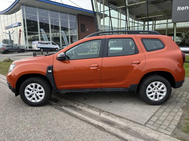 Dacia DUSTER 1.3 TCe 131PK Comfort / Dealer onderhouden / Trekhaak / Camera / Airco / Parkeersensoren.Achter / Apple Carplay - Android Auto /