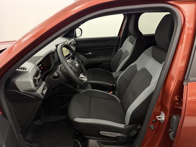 Dacia DUSTER 1.2 TCe 130 mild hybrid Extreme Half leder, Camera, Apple carplay, A start stop, Cruise control, Cruise control, Virtual desk, 2 jaar garantie