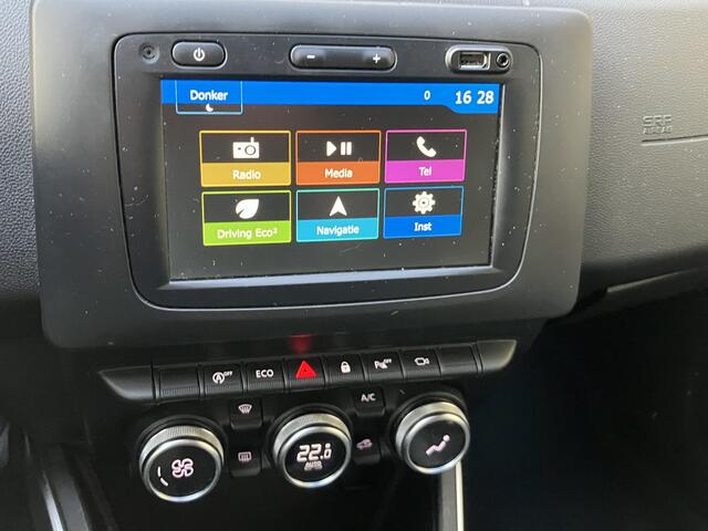 Dacia DUSTER 1.3 TCe 130 Prestige * PDC / CAMERA / NAVIGATIE *