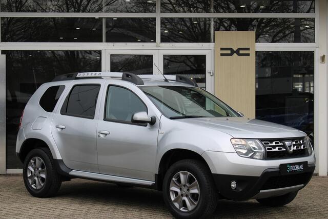 Dacia DUSTER 1.2 TCe 4x2 Blackshadow | Achteruitrijcamera | Stoelverwarming | Airco