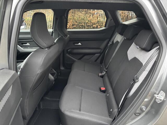 Dacia DUSTER 1.8 hybrid 155 limited edition | DEMO 08-26 | Navigatie | Camera |
