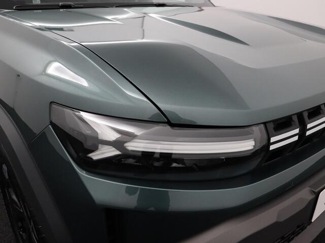 Dacia DUSTER 1.2 mild hybrid 140 extreme / STOEL-, STUUR & VOORRUITVERWARMING / 1500KG TREKGEWICHT / CLIMATE CONTROL / PARKEERSENSOREN + CAMERA /