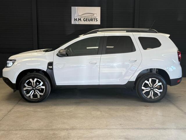 Dacia DUSTER 1.3T Automaat Navi Camera Clima Keyless Led 17inch Nieuwe Staat!