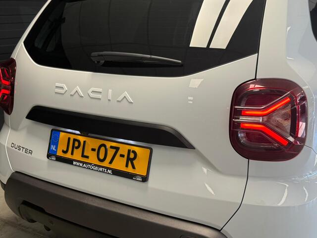 Dacia DUSTER 1.3T Automaat Navi Camera Clima Keyless Led 17inch Nieuwe Staat!