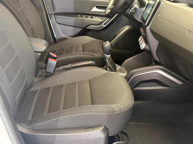 Dacia DUSTER 1.3T Automaat Navi Camera Clima Keyless Led 17inch Nieuwe Staat!