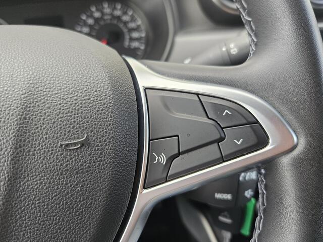 Dacia DUSTER 1.3 TCe Prestige / Trekhaak (1500KG) / Achteruitrijcamera / Apple Carplay & Android Auto / Dealer Onderhouden / 1e Eigenaar / Climate Control / Navigatie / Cruise Control /