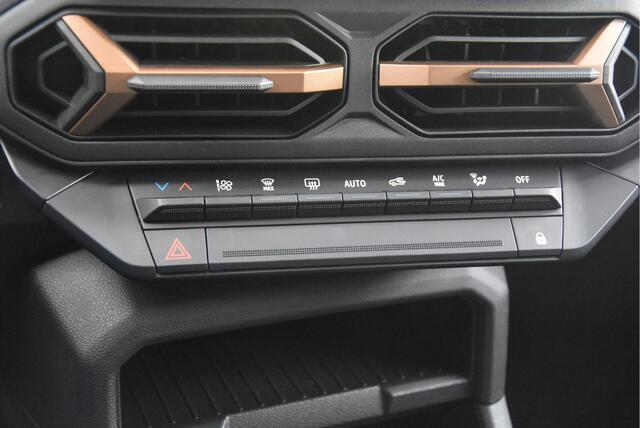 Dacia DUSTER 1.6 Hybrid 140 Extreme | Parking | Winter | Techno Pack |