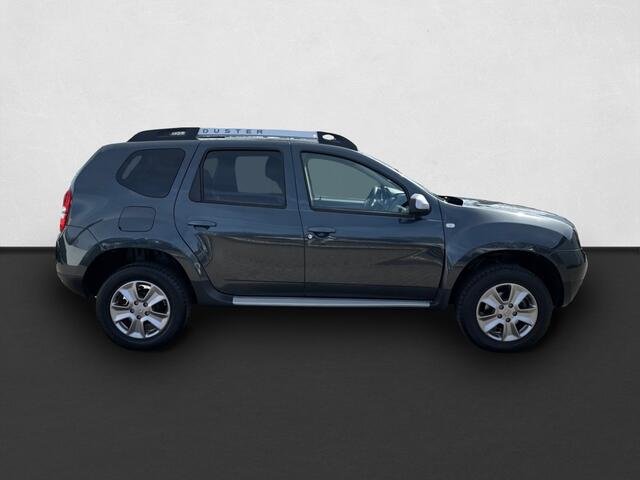 Dacia DUSTER 1.2 TCe 4x2 Lauréate PDC ACHTER / NAVI / CRUISE
