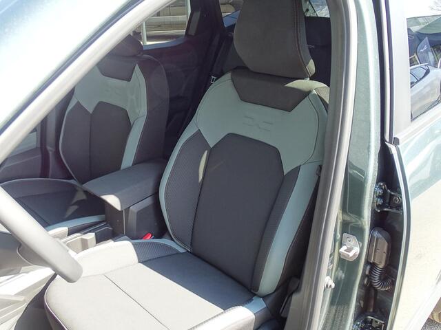 Dacia DUSTER 1.8 Hybrid 155 Extreme NU 7 JAAR GARANTIE! / PACK TECHNO / 18 INCH VELGEN / METALLIC LAK