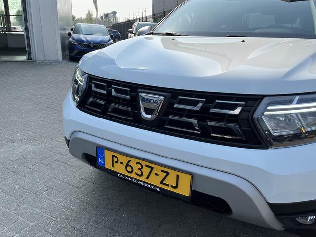 Dacia DUSTER 1.3 TCe Prestige / AUTOMAAT / PARKEERSENSOREN / CAMERA / APPLE CARPLAY / ANDROID AUTO / NAVIGATIE