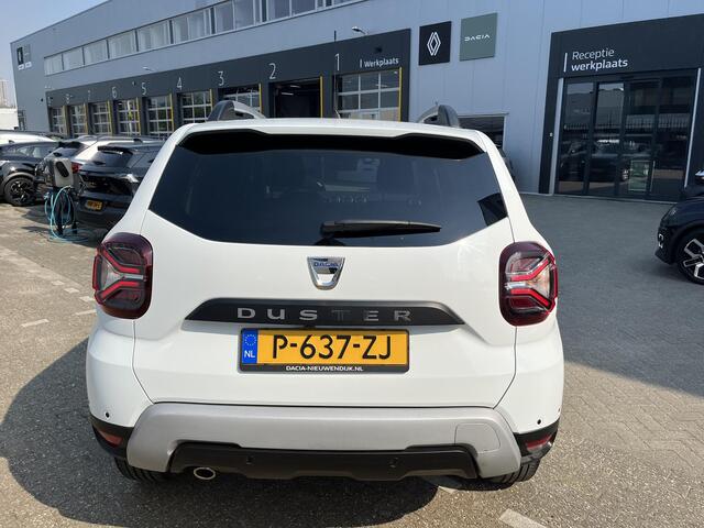 Dacia DUSTER 1.3 TCe Prestige / AUTOMAAT / PARKEERSENSOREN / CAMERA / APPLE CARPLAY / ANDROID AUTO / NAVIGATIE