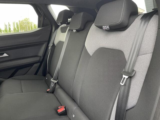 Dacia DUSTER 1.8 hybrid 155 limited edition / DODEHOEKSENSOREN / STOEL + STUUR VERWARMING / MULTI VIEW CAMERA / VOORUITVERWARMING