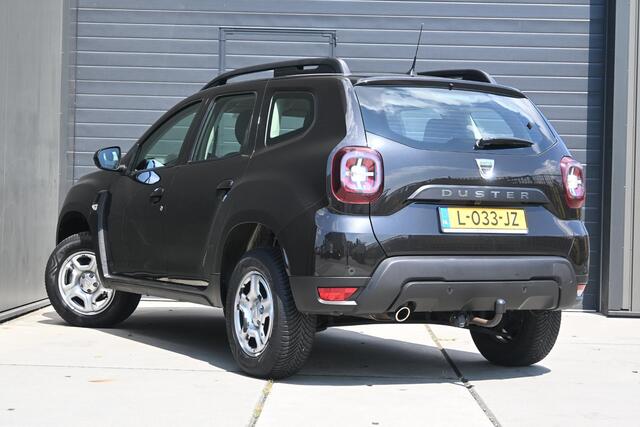 Dacia DUSTER TCe 130 Comfort | TREKHAAK | NAVI | CAMERA | AIRCO | CRUISE CONTROL | ALL-SEASONBANDEN | PDC