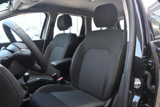 Dacia DUSTER TCe 130 Comfort | TREKHAAK | NAVI | CAMERA | AIRCO | CRUISE CONTROL | ALL-SEASONBANDEN | PDC