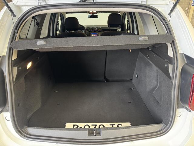 Dacia DUSTER 1.0 TCe Prestige | Achteruitrijcamera | Trekhaak | Navigatie | Climate Control |