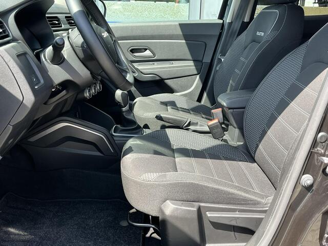Dacia DUSTER 1.3 TCe 150 Journey Automaat | Trekhaak afneembaar | All season Banden | Dealeronderhouden |