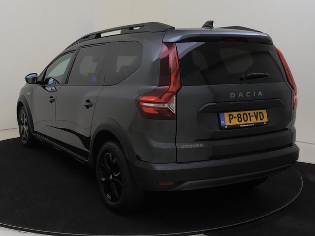Dacia Jogger 1.0 TCe Extreme 5p. | Stoelverwarming | Apple & Android Carplay | Parkeersensoren Voor & Achter | Achteruitrijcamera | Climate Control | Privacy Glass | Cruise Control |