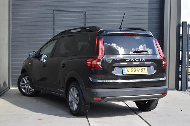 Dacia Jogger TCe 110 Expression | 7 PERSOONS | CAMERA | AIRCO | CRUISE CONTROL | APPLECARPLAY/ANDROIDAUTO | ALL-SEASONBANDEN | PDC
