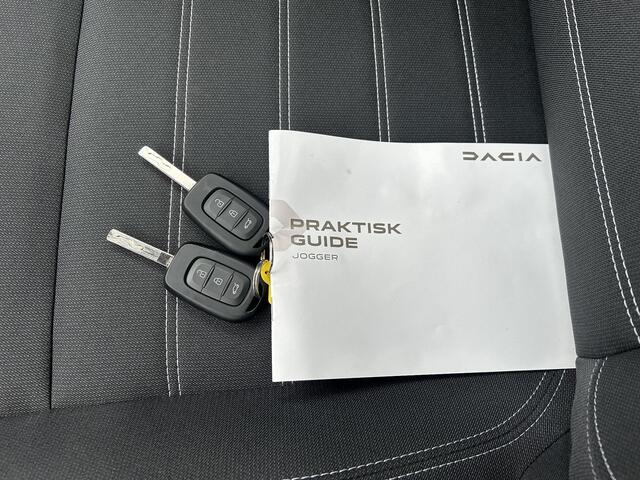 Dacia Jogger 1.6 Hybrid 140 Expression 7p. Automaat / 7 Zitplaatsen / Pack Assist / Stoelverwarming / Achteruitrijcamera / Apple carplay /