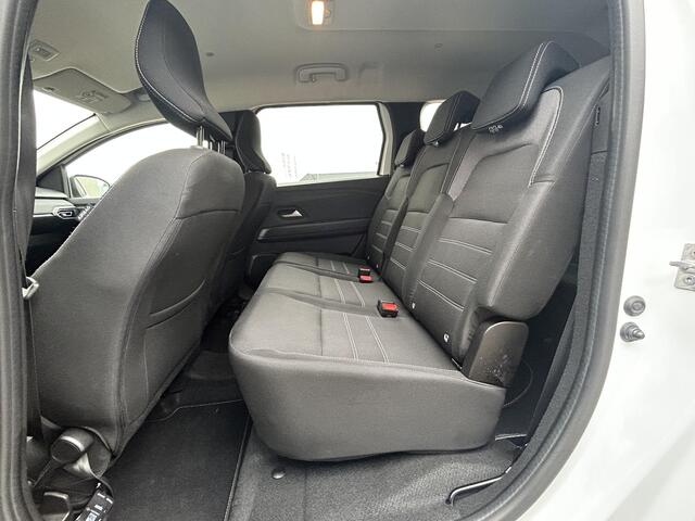 Dacia Jogger 1.6 Hybrid 140 Expression 7p. Automaat / 7 Zitplaatsen / Pack Assist / Stoelverwarming / Achteruitrijcamera / Apple carplay /