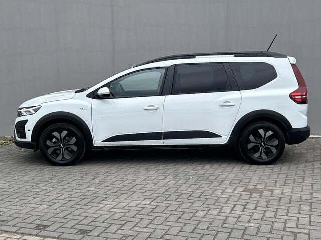 Dacia Jogger 1.6 Hybrid 140 Expression 7p. Automaat / 7 Zitplaatsen / Pack Assist / Stoelverwarming / Achteruitrijcamera / Apple carplay /