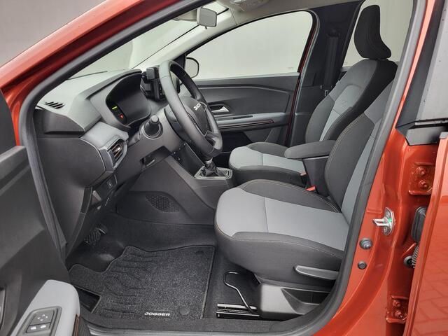 Dacia Jogger 1.6 Hybrid 140 Extreme 7p. Automaat / 7- persoons / Pack Assist / Achteruitrijcamera / Verwarmde voorstoelen / Automatische airco