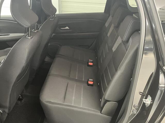 Dacia Jogger 1.6 Hybrid 140 Expression 7p. / Apple CarPlay/Android Auto / Camera / Stoelverwarming / Climate Control / Cruise Control /