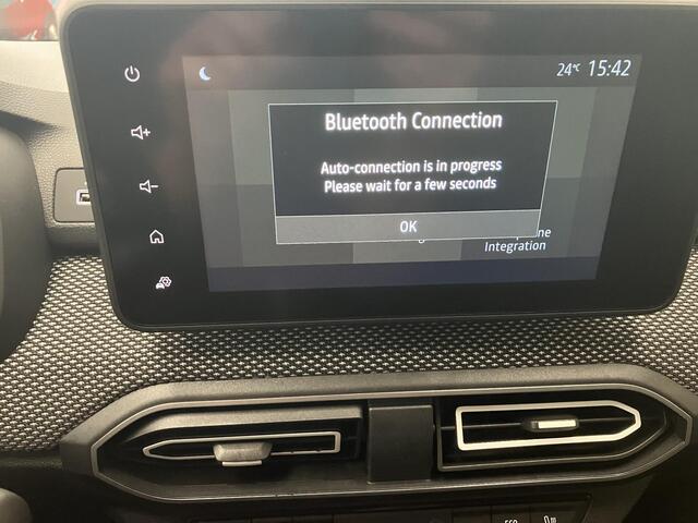 Dacia Jogger 1.6 Hybrid 140 Expression 7p. / Apple CarPlay/Android Auto / Camera / Stoelverwarming / Climate Control / Cruise Control /