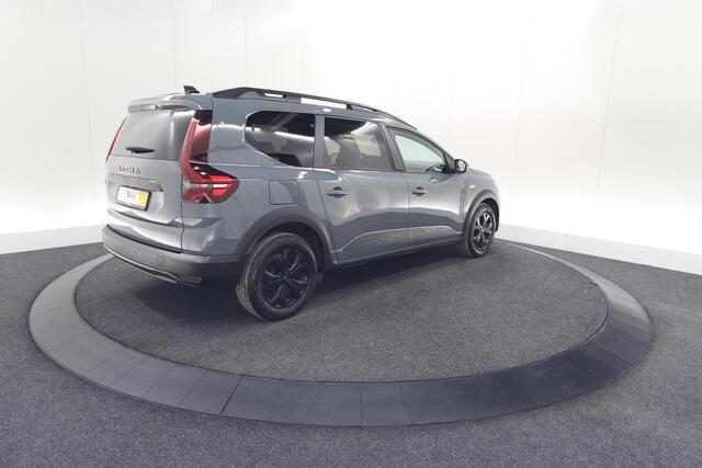 Dacia Jogger TCe 110 Extreme | 7 Zitplaatsen | Camera | Dodehoekdetectie | Stoelverwarming | Apple Carplay