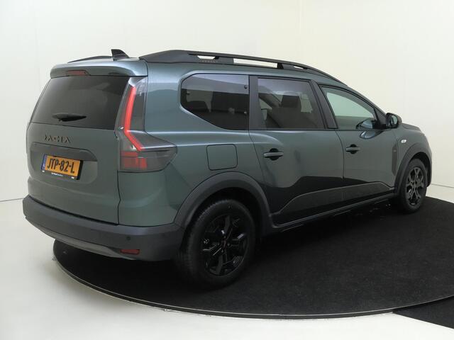 Dacia Jogger 1.8 hybrid 155 Limited Edition 7persoons | Navigatie | Parkeersensoren & Camera | LM Velgen |