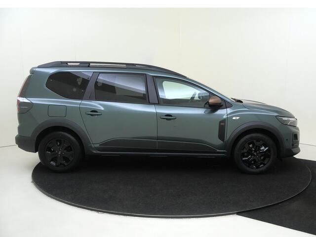 Dacia Jogger 1.8 hybrid 155 Limited Edition 7persoons | Navigatie | Parkeersensoren & Camera | LM Velgen |