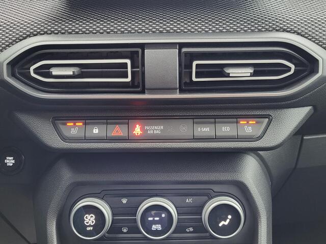 Dacia Jogger 1.6 Hybrid 140PK Expression 7p. / Stoelverwarming / Achteruitrijcamera / Climate Control / Dode Hoek Detectie / Parkeersensoren /