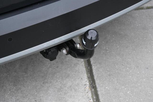 Dacia Jogger TCe 110 Comfort | TREKHAAK | CRUISE CONTROL | APPLECARPLAY/ANDROIDAUTO | CLIMATE CONTROL | PDC