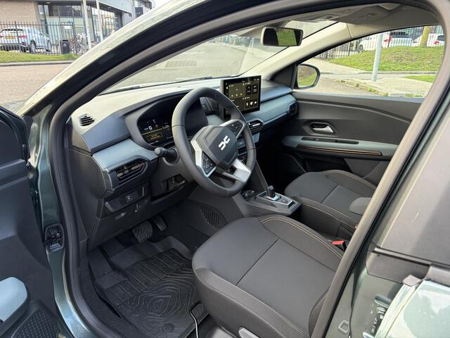 Dacia Jogger 1.8 hybrid 155 limited edition 7p. APPLE CARPLAY ANDROID AUTO / CLIMATE CONTROLE / PARKEERSENSOREN+CAMERA / CRUISE CONTROLE / NAVIGATIE.